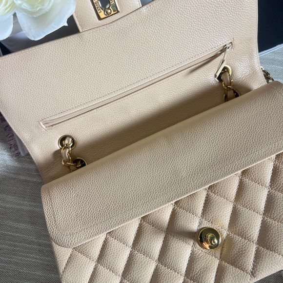 Chanel Medium Caviar Classic Double Flap Bag - Picture 8 of 10
